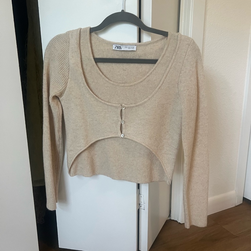 Zara Cream Sweater Size Medium